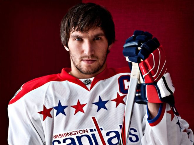 После своей 206-й шайбы Александр Овечкин занял 14 место в истории НХЛ